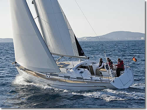 Rent the sailing yacht Bavaria - 38 Cruiser