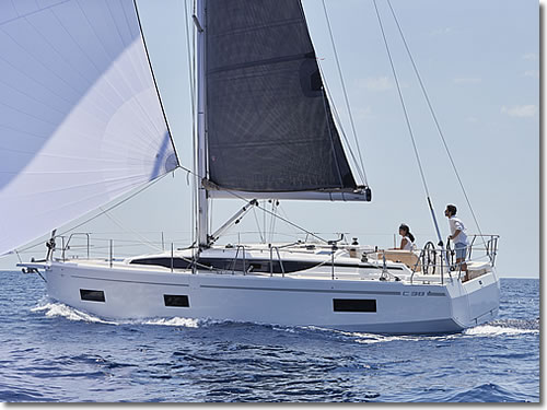 Rent the sailing yacht Bavaria - C 38